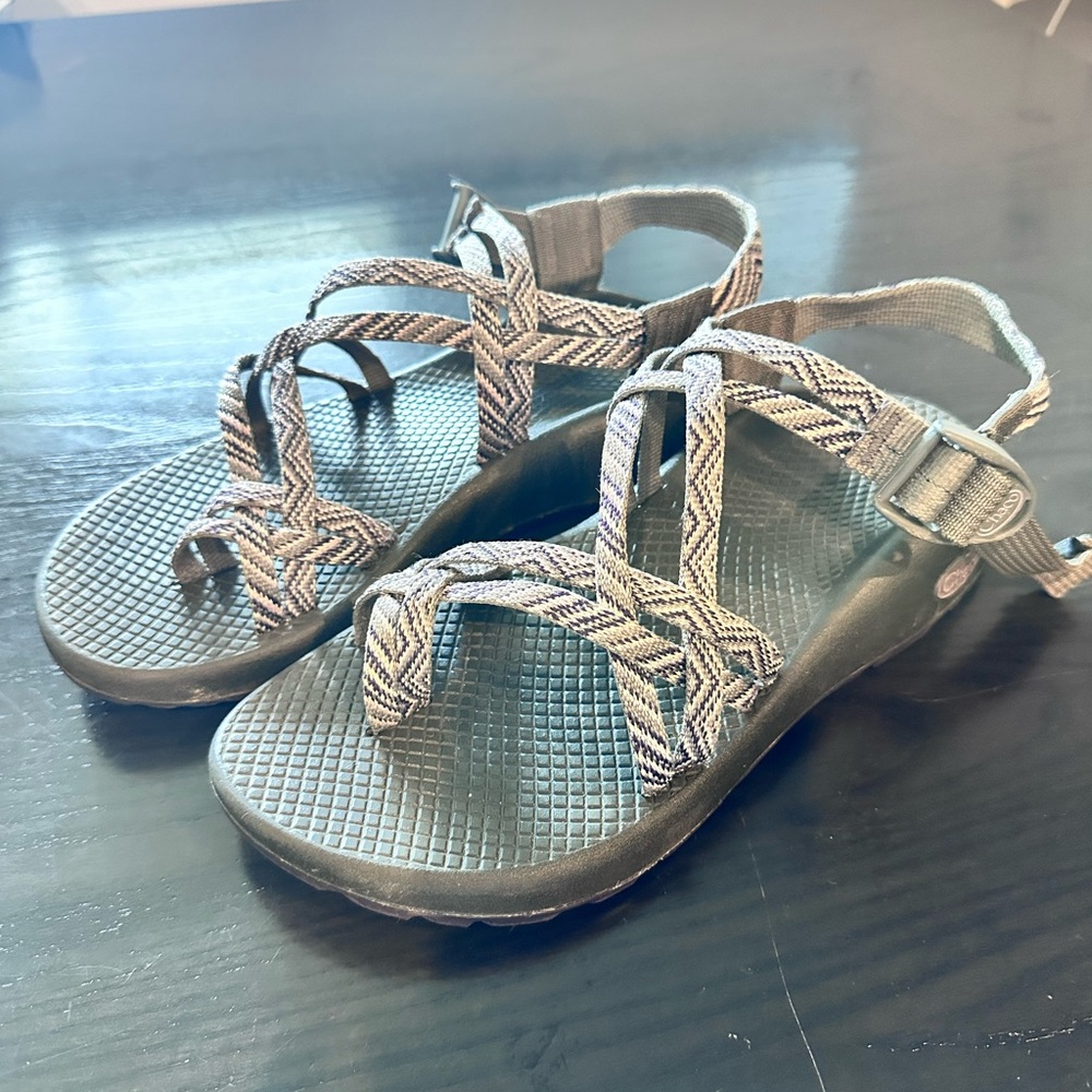 Chaco ZX/2 Yampa Gray/Purple Toe Loop Adjustable Sport Sandals Women's sz 8